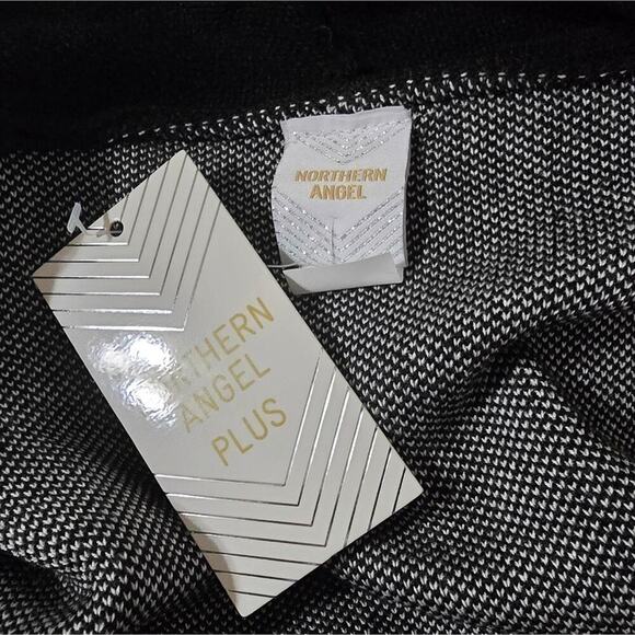 Northern Angel Black and White Double Knit Aztec Cardigan Coatigan Plus Size‎ 2X - Picture 10 of 10